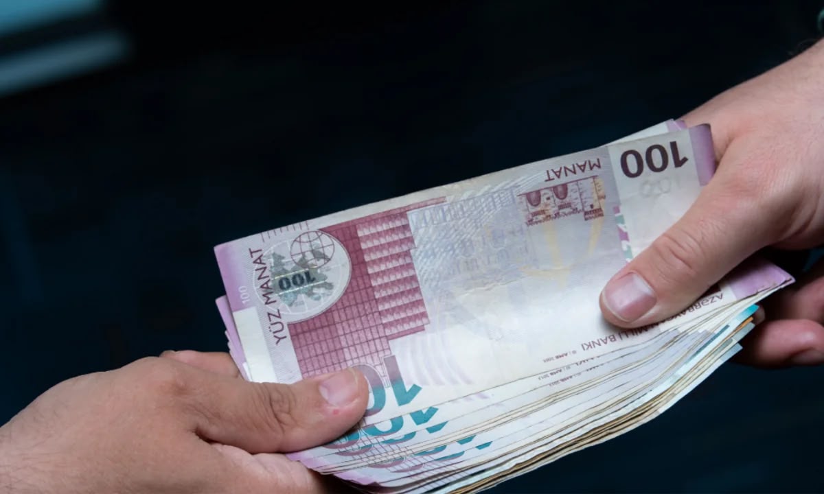 Tur paketləri adı altında dələduzluq: Şübhəli bilinən qadın ölkədən qaçdı