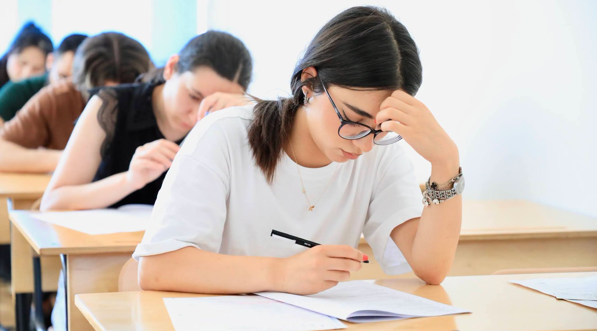 Azərbaycan dili fənni üzrə test imtahanı təşkil edildi