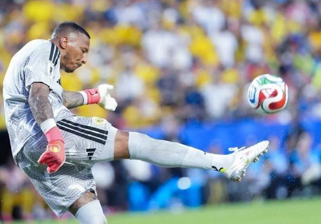 Kürasaonun qapıçısı mundialda rekorda imza atdı