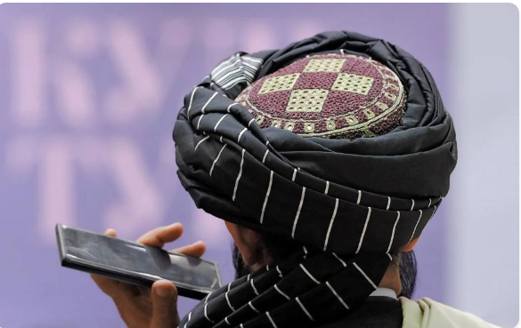 Əfqanıstanda məmurlara qadağa - bu telefonlardan istifadə etmək olmaz