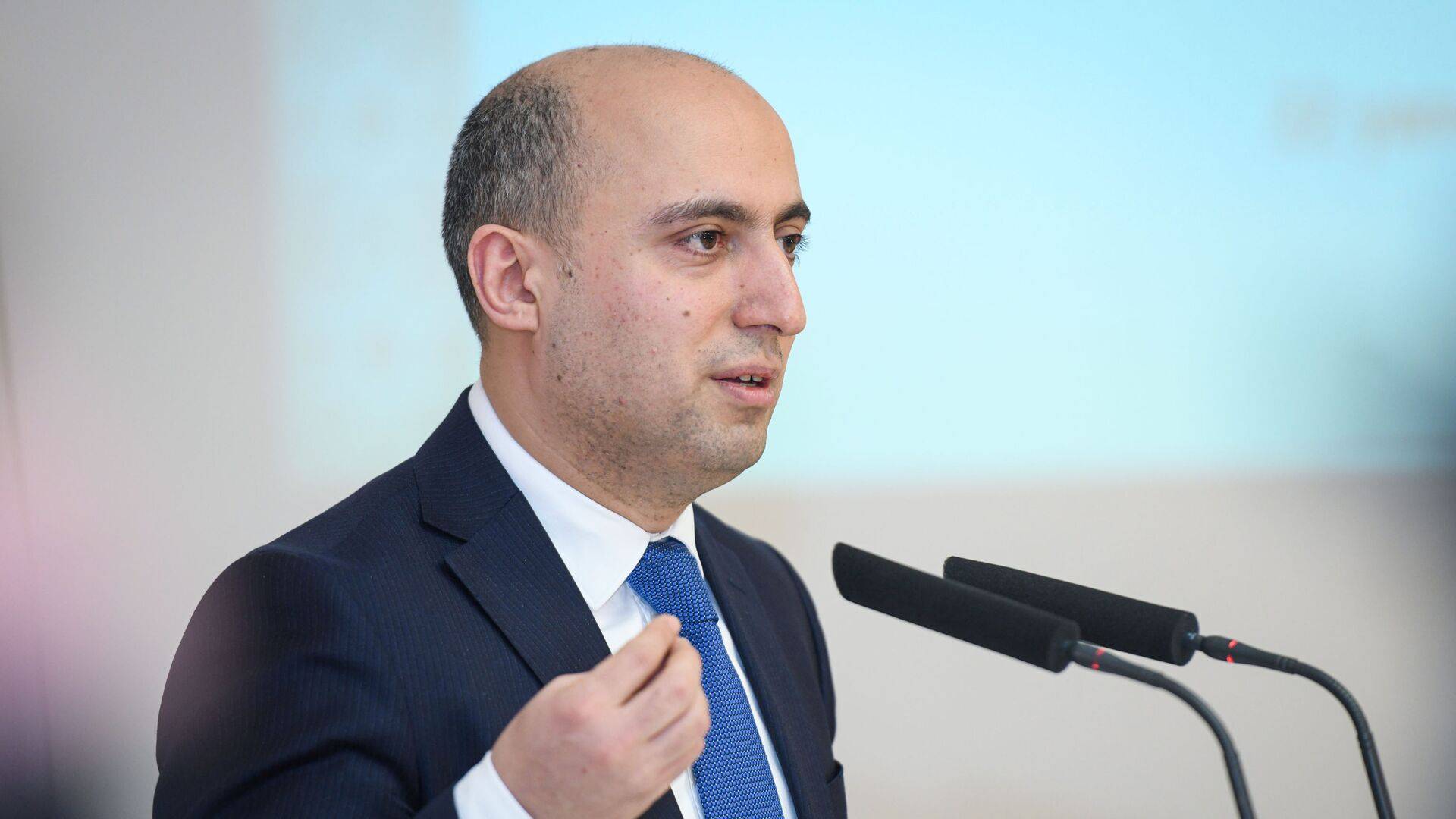 Repititorluğu ləğv etmək mümkün deyil - Təhsil naziri