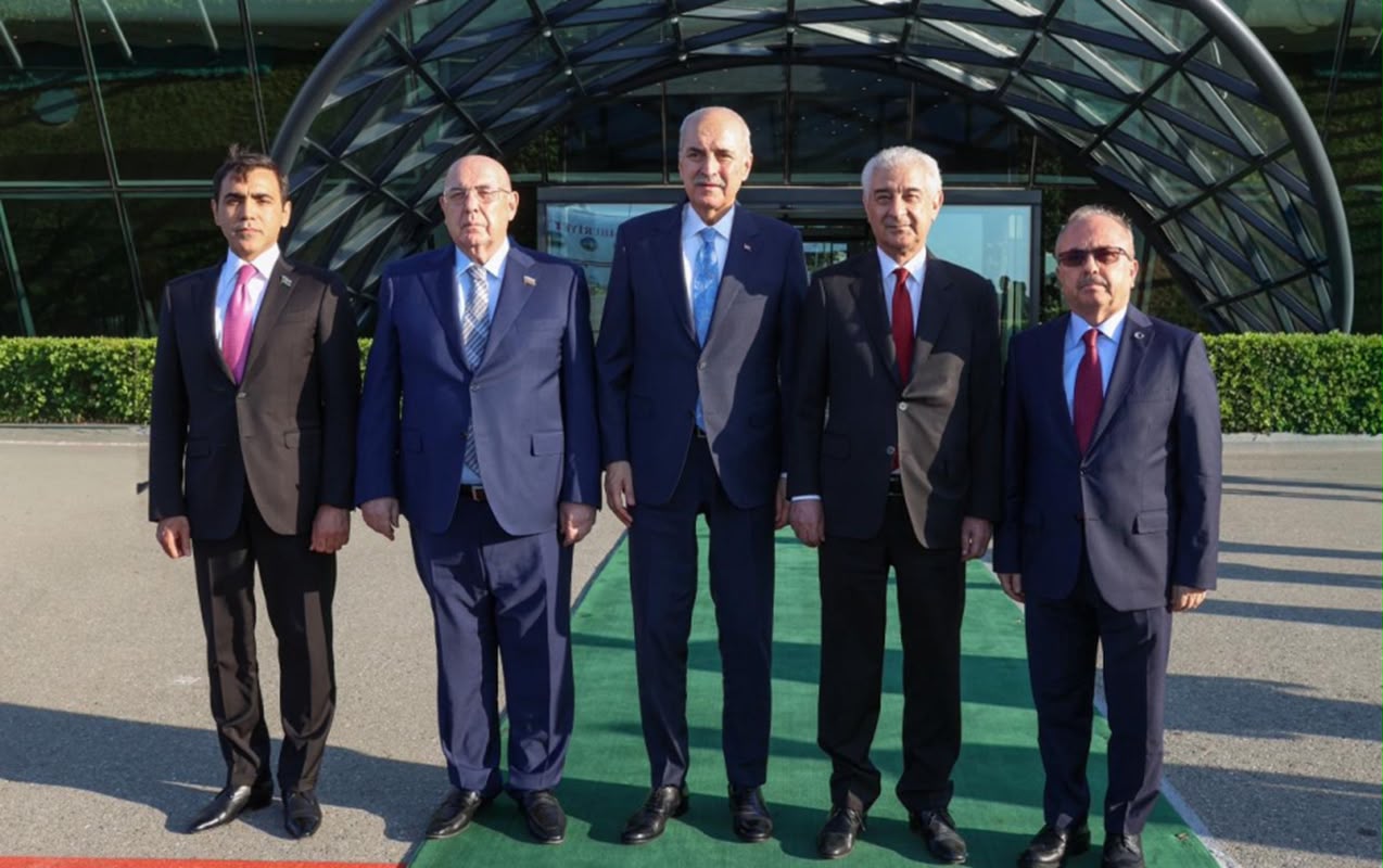 Numan Kurtulmuş Azərbaycandadır - Foto