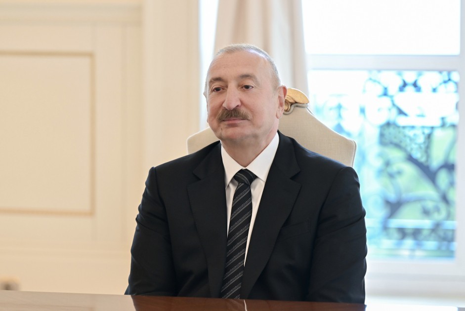 Müdafiə Nazirliyinin hərbçiləri təltif edildi - Siyahı