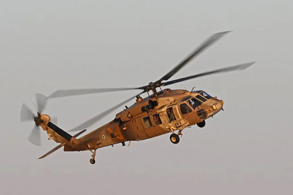 İsrail prezidentinin helikopteri quşlarla toqquşdu