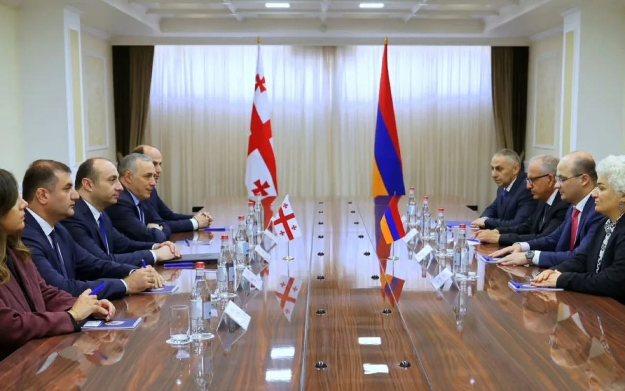 Gürcüstan DTX rəisi Ermənistana getdi