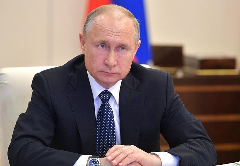 Putin miqrantlarla bağlı qanunu imzaladı