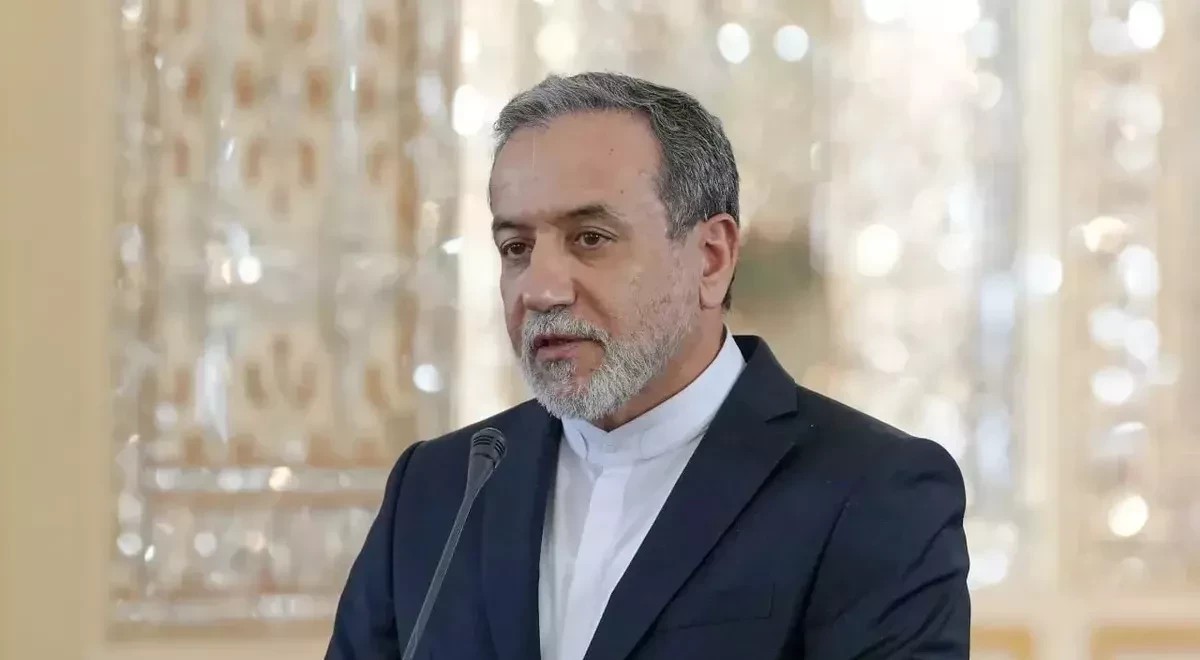 İranın xarici işlər naziri İraqa səfər edib