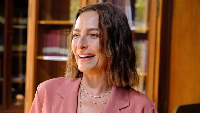 Ayça Bingöl “Aşk və Taxt” serialının heyətinə qoşuldu