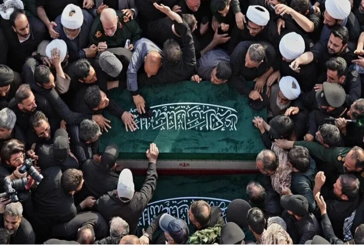İraqda Xamenei ilə vida mərasimi keçirilir