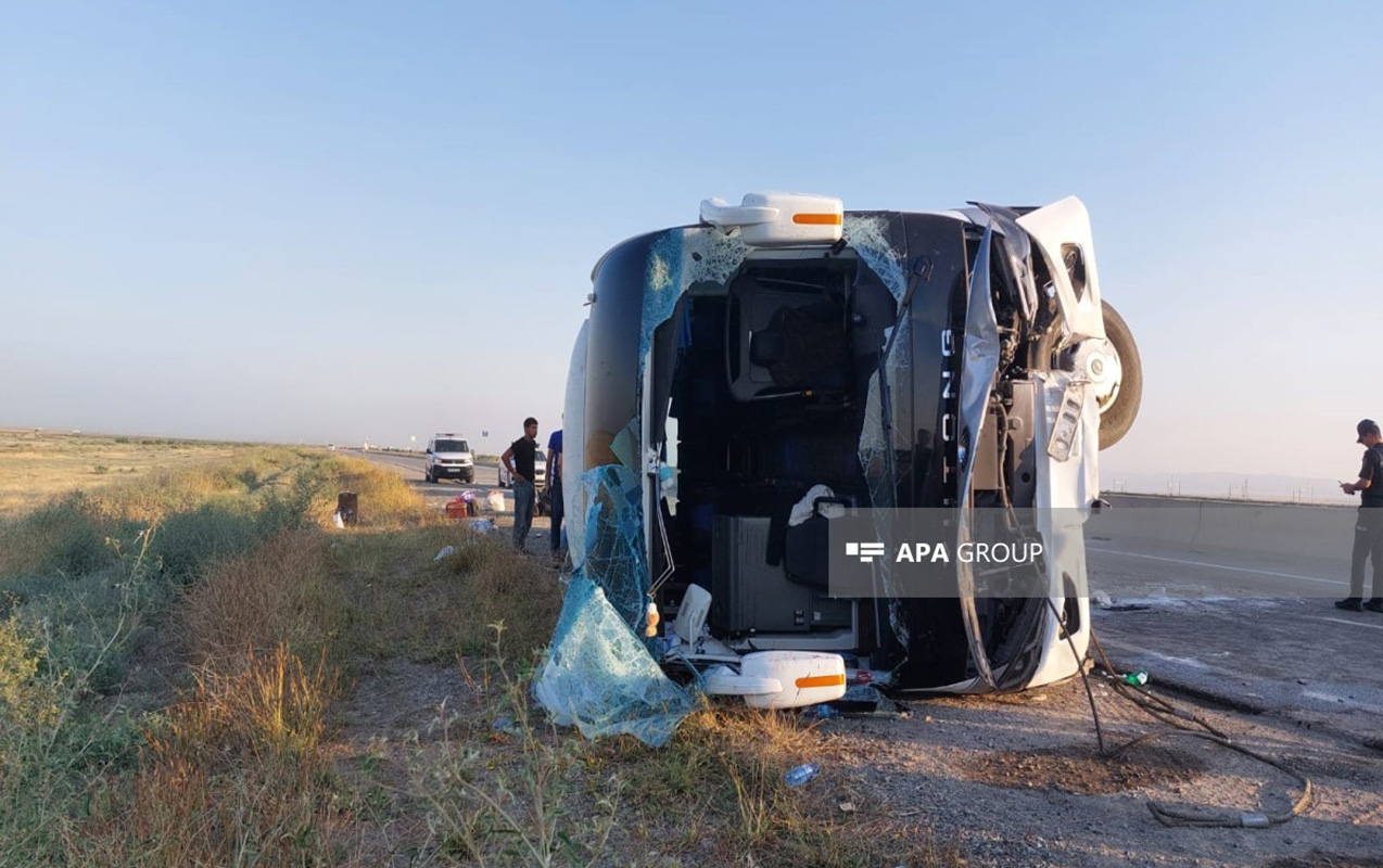 Hacıqabulda sərnişin avtobusu aşdı - 30-dan çox yaralı var