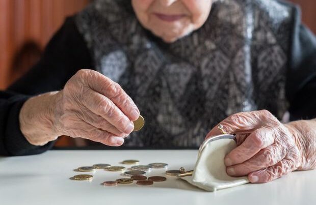 Azərbaycanda pensiyaçıların sayı niyə azalır? - Rəqəmlər açıqlandı