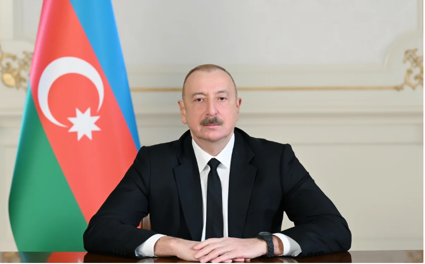 İlham Əliyev Makrona: Dövlətlərarası münasibətlərimizdə yeni dövr başlayır