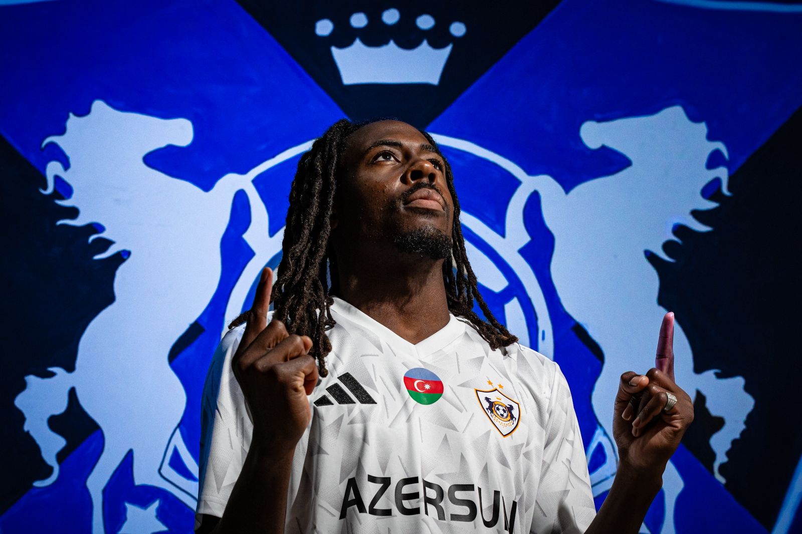 Daha bir futbolçu "Qarabağ"dan gedir