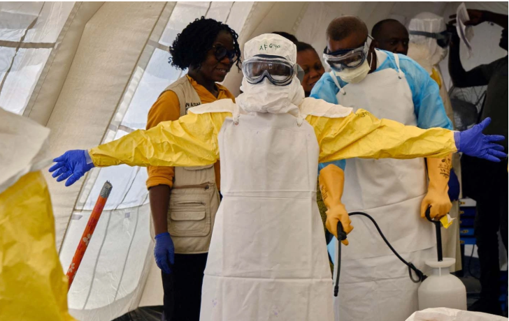 Dünyada Ebola həyəcanı: Ölkələr səyahət tədbirlərini sərtləşdirir
