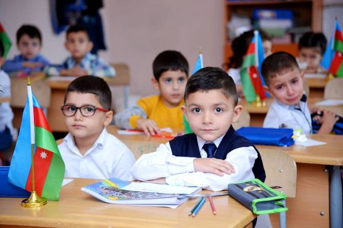 Valideynlərin diqqətinə - Məktəbəhazırlıq qruplarına qeydiyyat başlayır