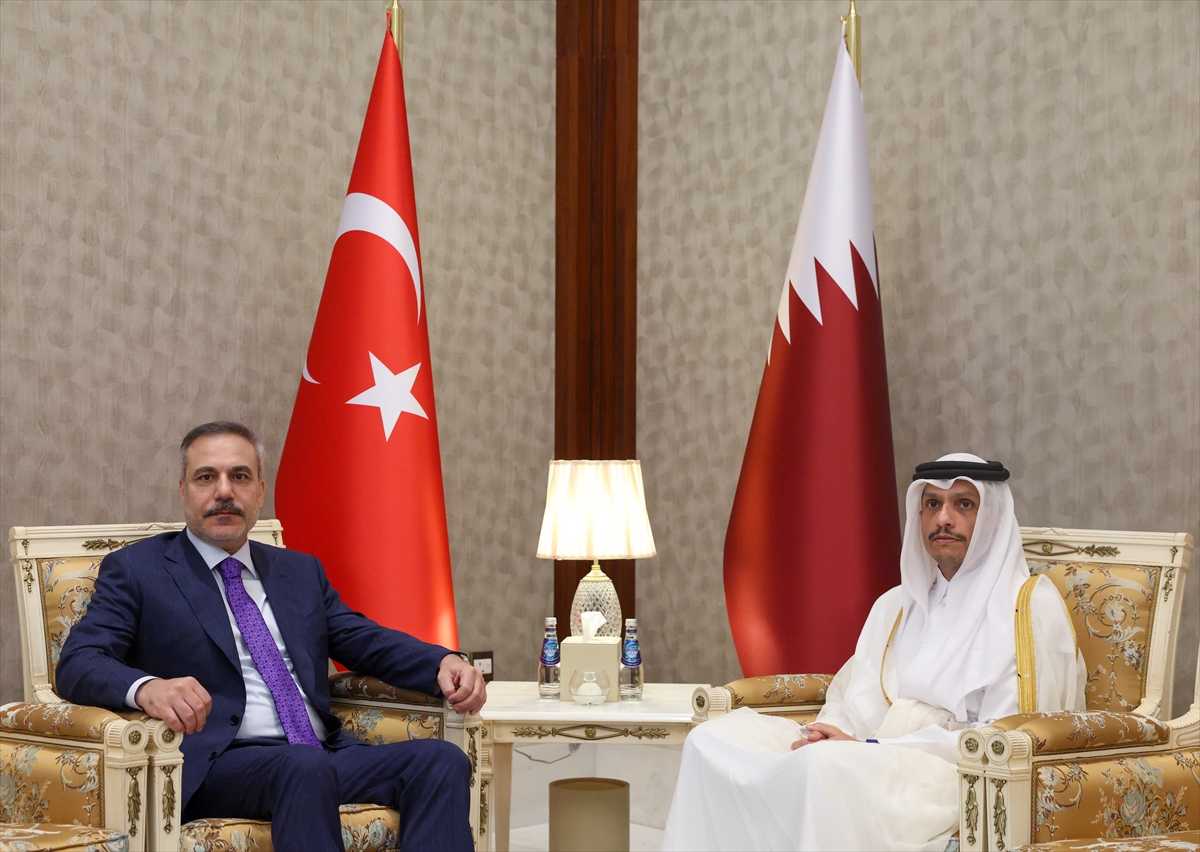 Hakan Fidan Qətərin Baş naziri ilə görüşüb