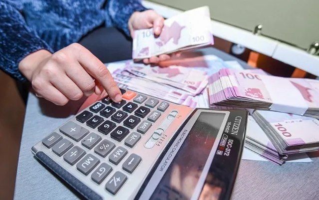 Azərbaycanda bu tibb işçilərinin maaşlarına əlavələrin müddəti uzadıldı