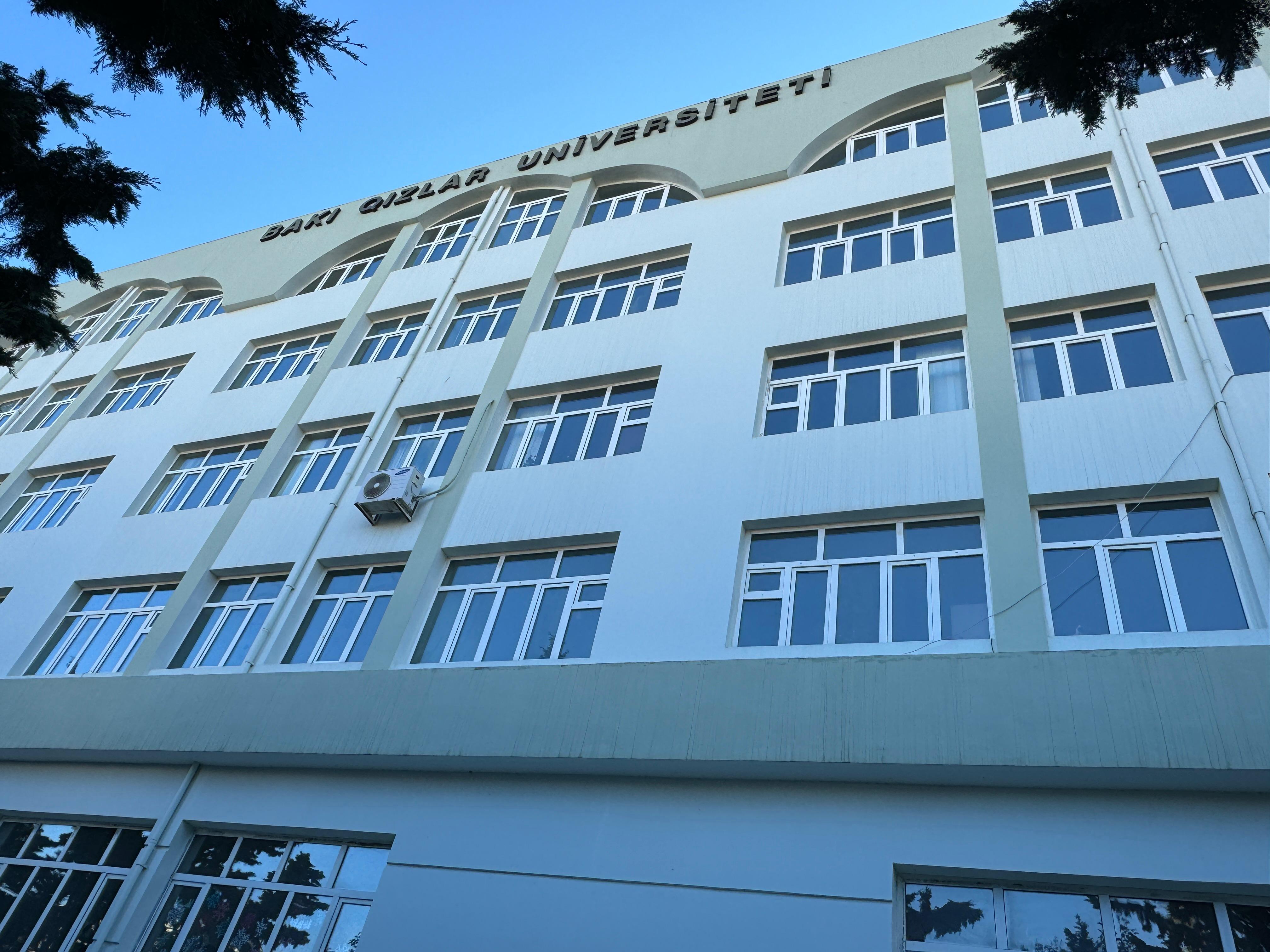 Akkreditasiyadan keçmədi, magistr qəbulu dayandırıldı – Qızlar Universitetində nə baş verir?