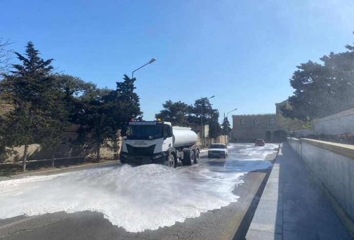 Bakıda iməclik keçirilib, şəhər yuyulub