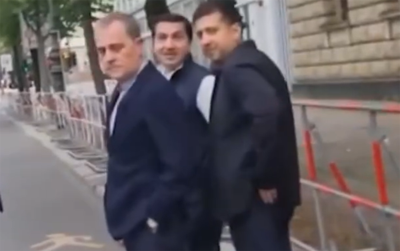 Ceyhun Bayramov və Hikmət Hacıyev təxribatçı suallara belə cavab verdi - Video