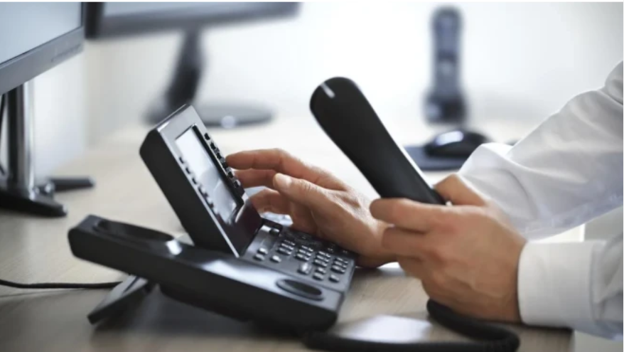Dövlət qurumunun vəzifəli şəxslərinə xüsusi telefonlar veriləcək