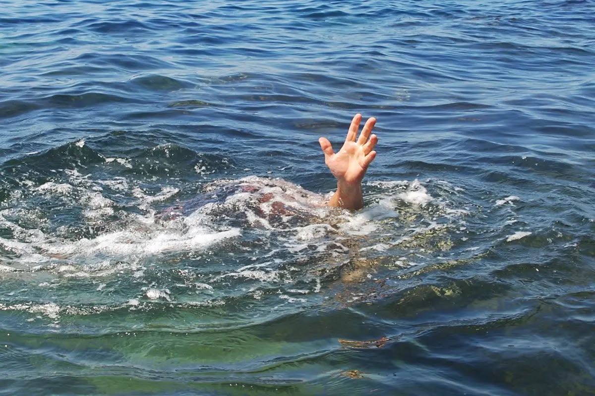 Dənizdə nəzarətsiz ərazidə bədbəxt hadisə: 15 yaşlı oğlan batdı