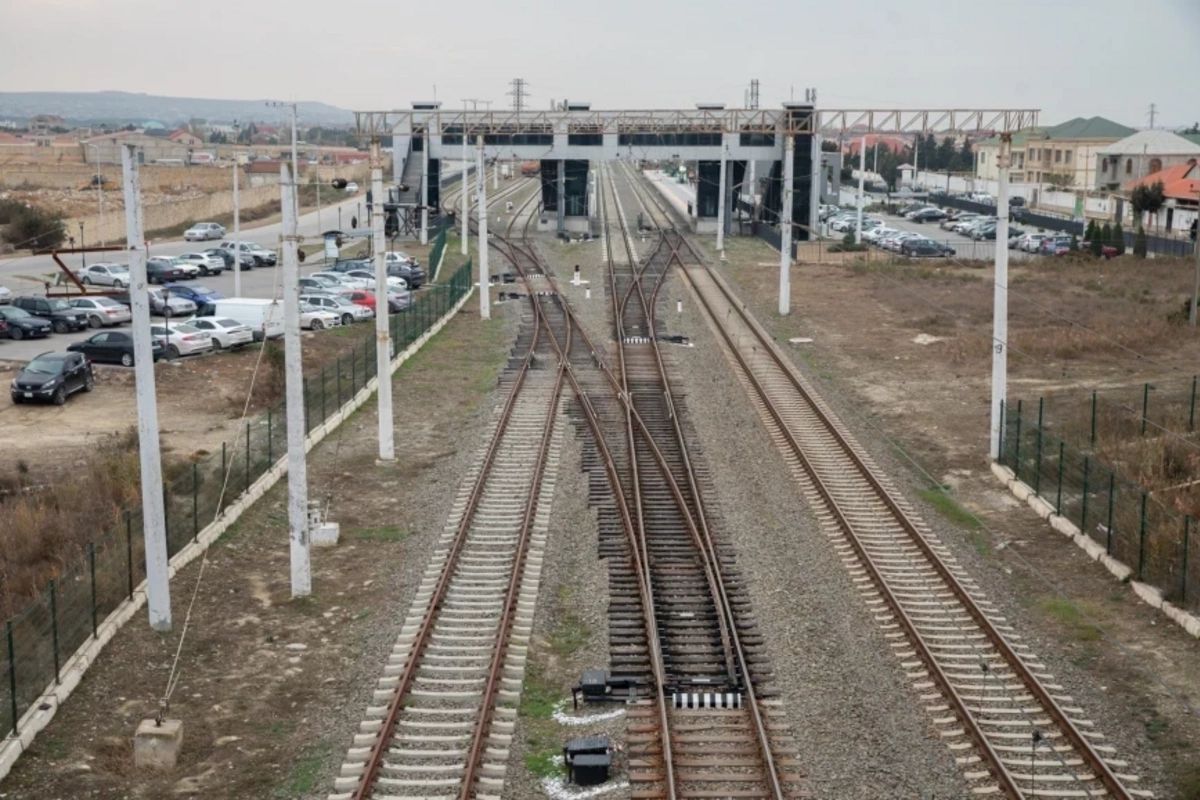 Dəmir yolu ətrafında yaşayanların NƏZƏRİNƏ