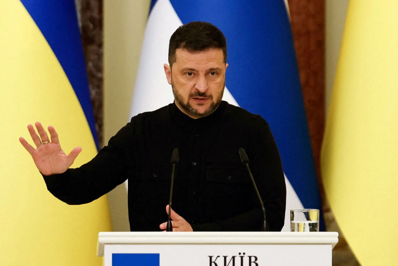 Zelenski: Yaroslavlda neft emalı zavoduna endirilən zərbə uğurlu olub