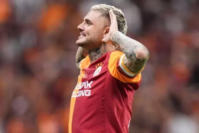 İkardi "Qalatasaray"ın təklifini rədd etdi