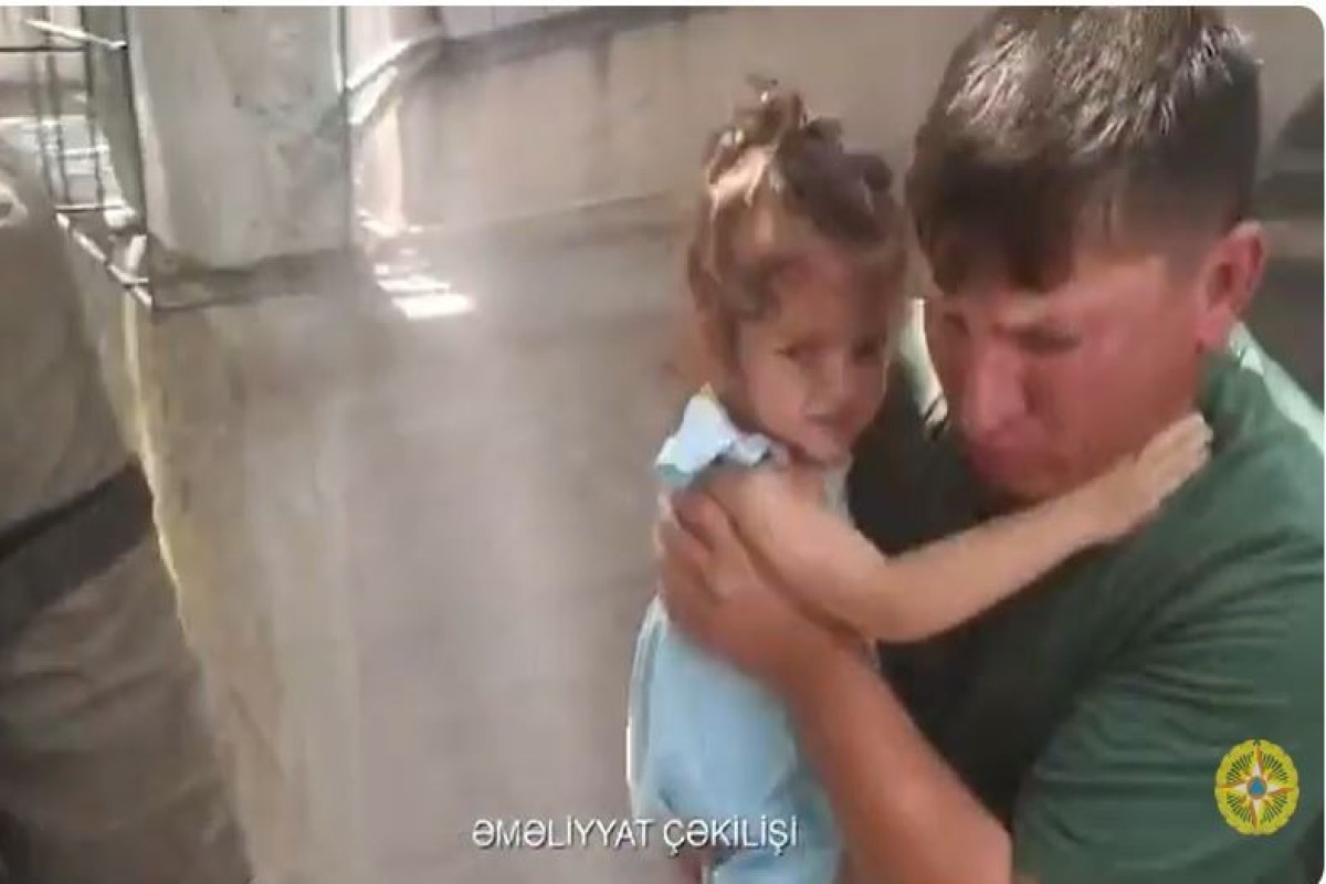 Sumqayıtda binada yanğın olub, 6 nəfər bina sakini təxliyə edilib