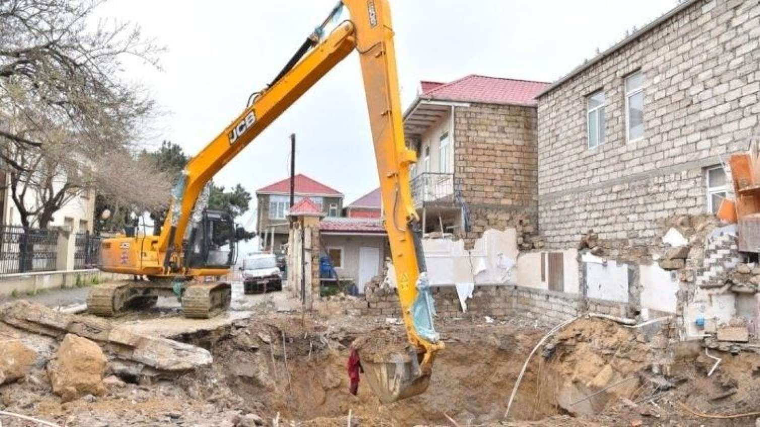 Bu şəxslərin evi hər an sökülə bilər – Bakıda yeni proses başlayır