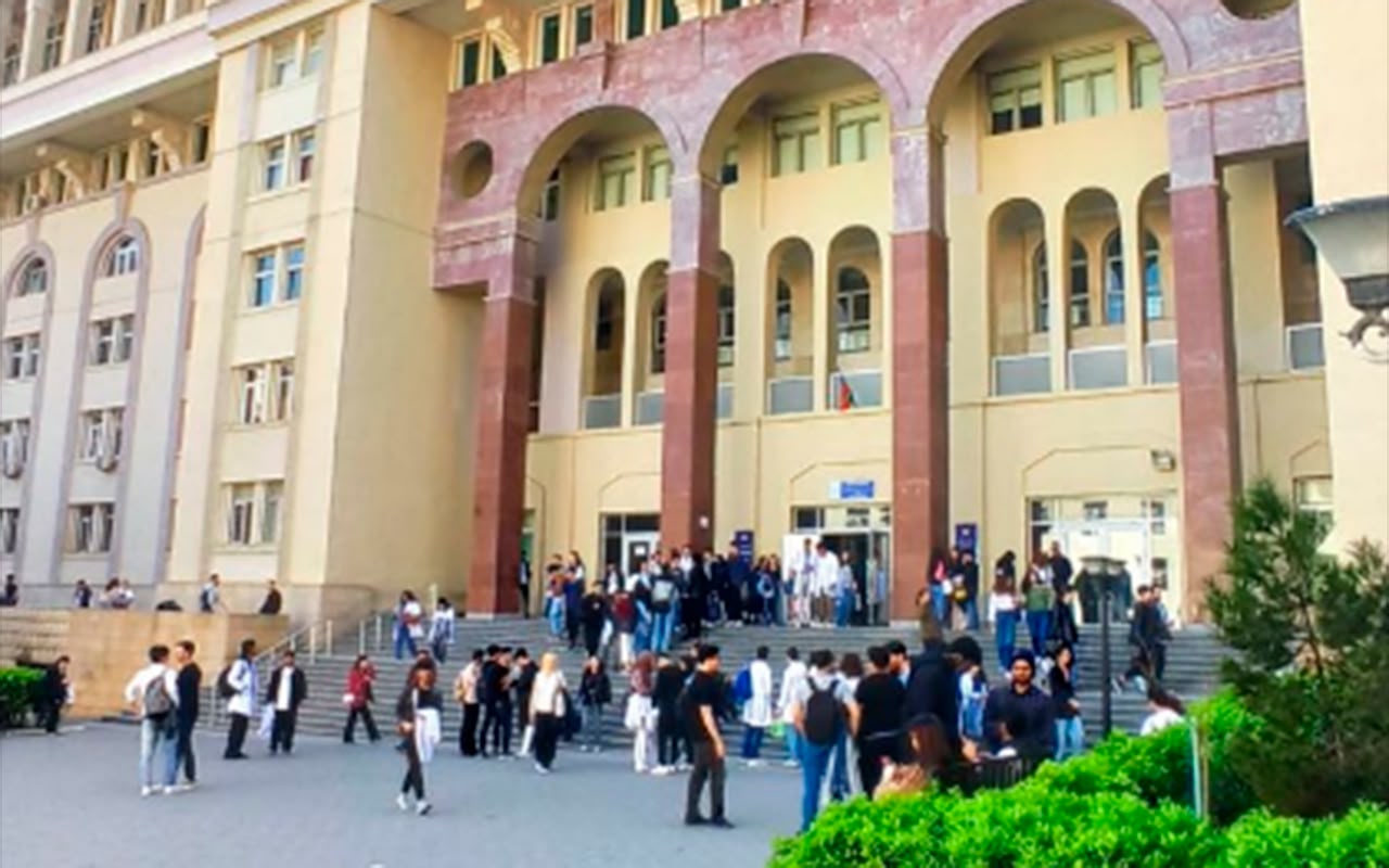 Təhsilhaqqının 1500 manat azaldılması ilə bağlı - Rəsmi açıqlama