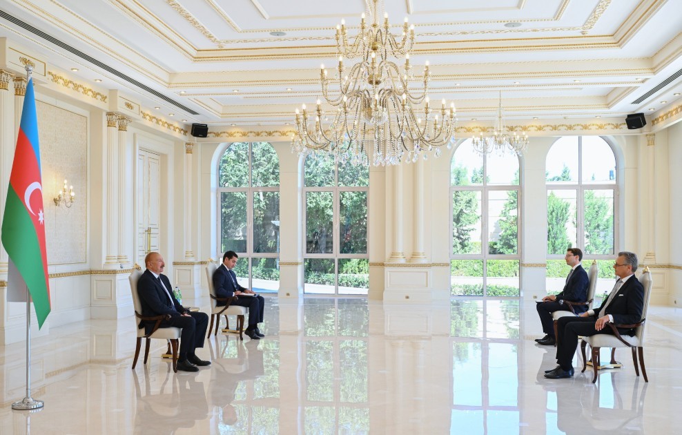 Prezident Almaniyanın yeni səfirinin etimadnaməsini qəbul etdi - FOTOLAR