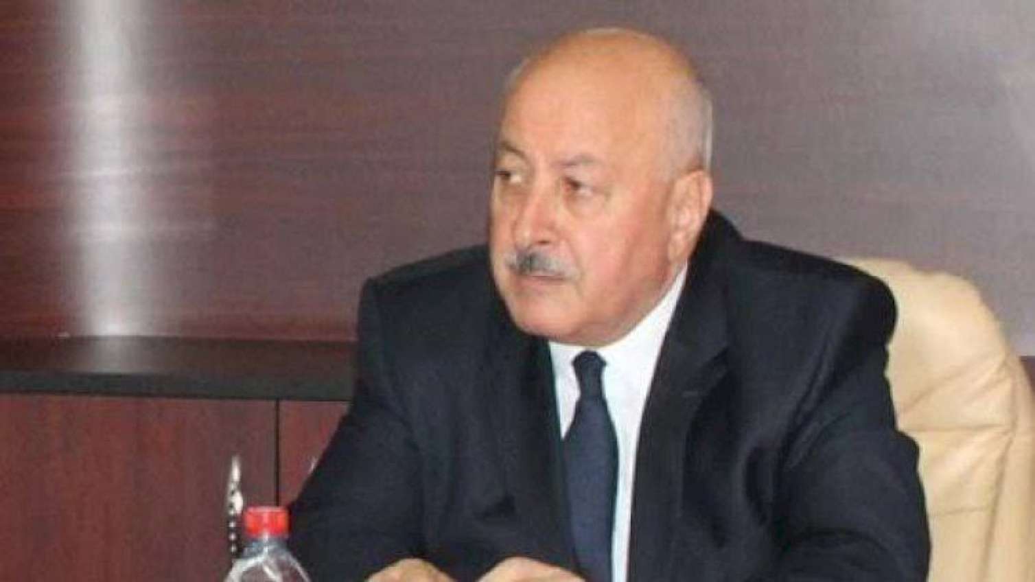 İcra başçısını təhqir etdi - həbs olundu