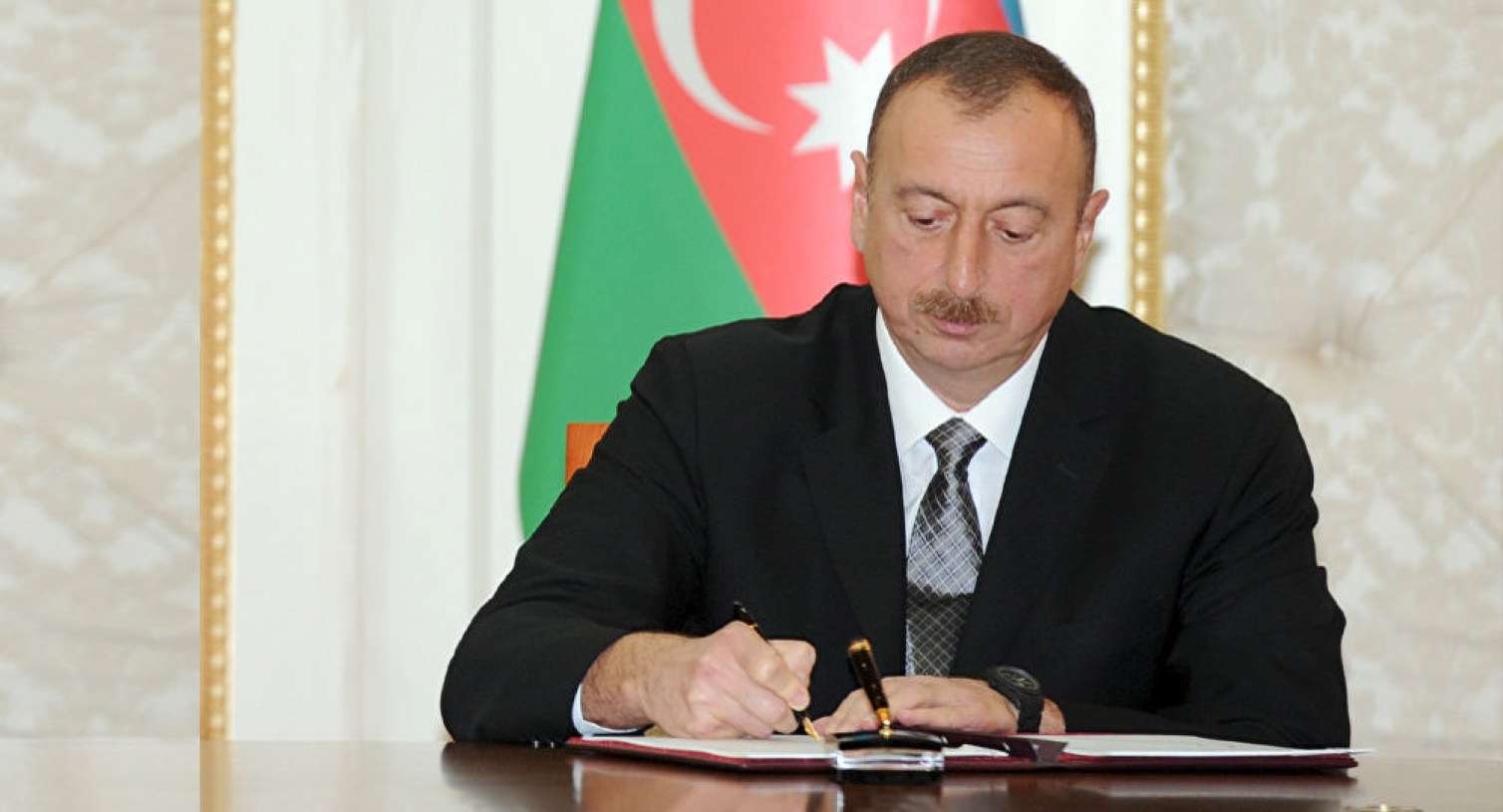 Prezidentdən Dövlət Gömrük Komitəsi ilə bağlı FƏRMAN