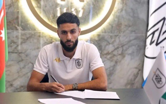 "Neftçi" onunla yollarını ayırdı