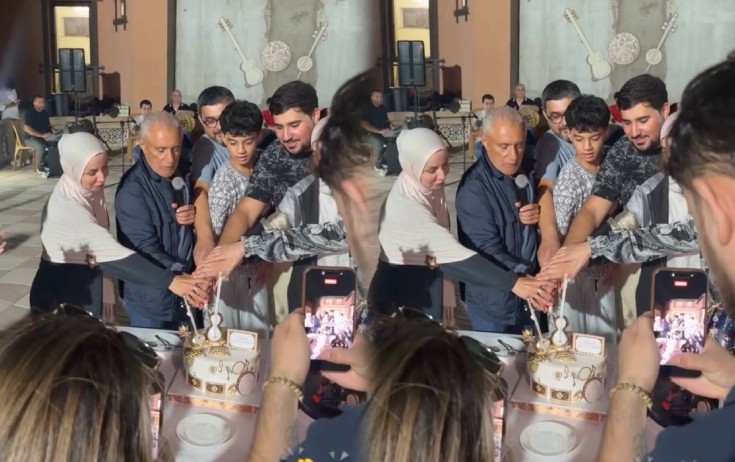 Alim Qasımov bağında ad günü etdi - Video