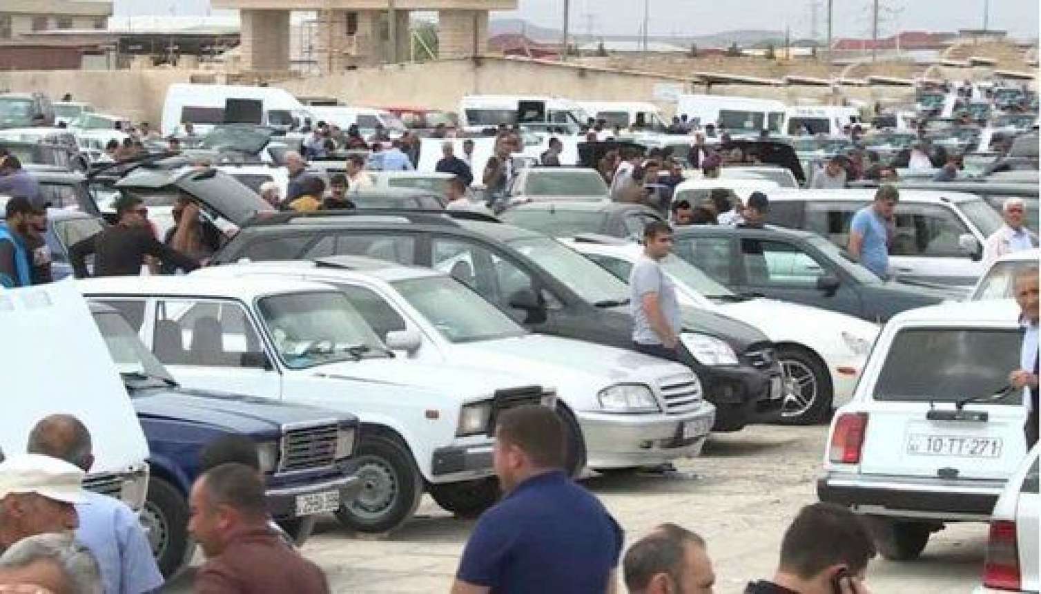 İkinci əl avtomobil alarkən aldanmayın: Vacib xəbərdarlıq