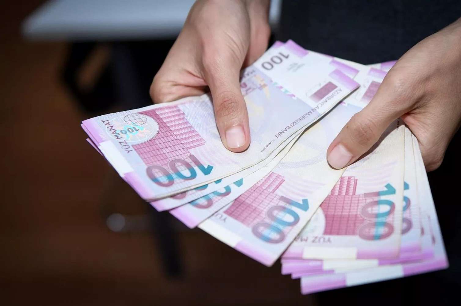 7 nazirlik işçi axtarır: 4 minə yaxın maaş...