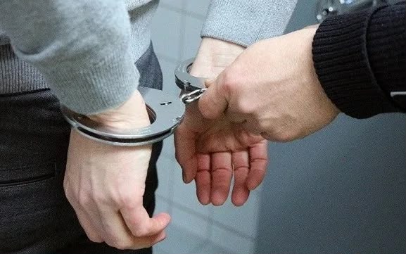 Ticarət mərkəzindən oğurluq edən şəxs saxlanıldı