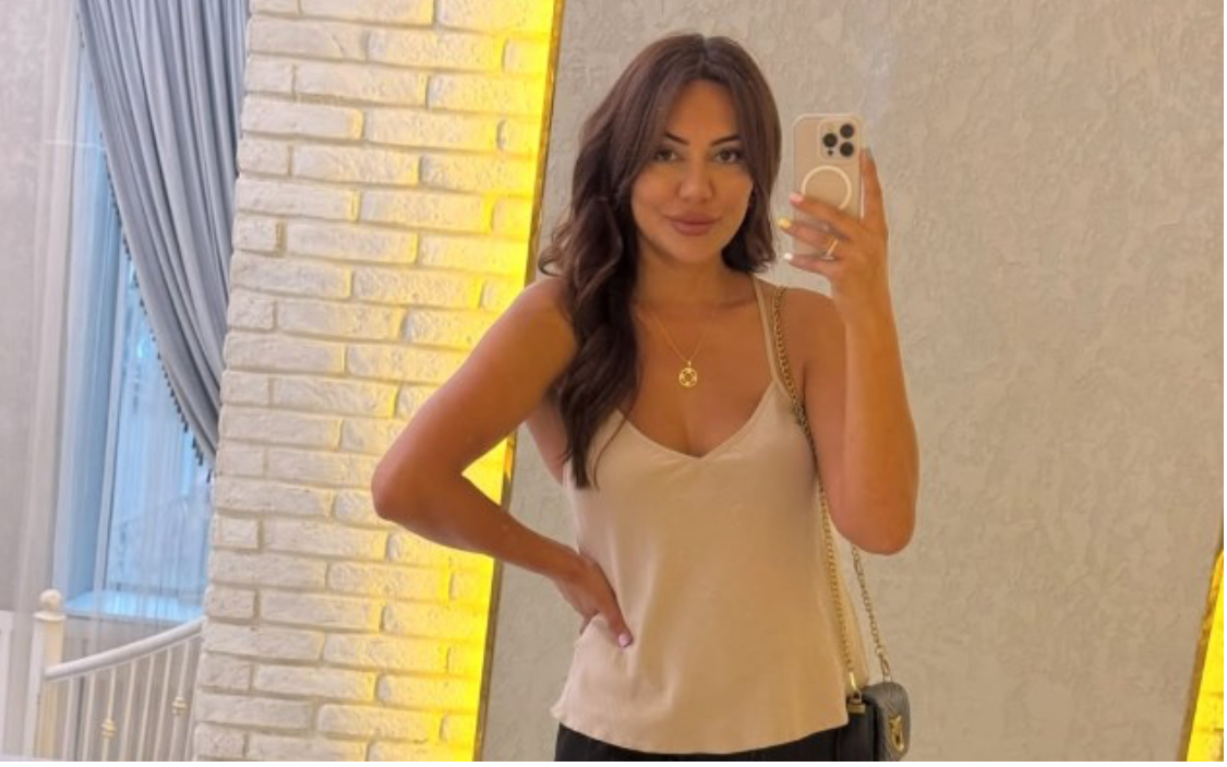“By Ella" ləqəbli bloger həbs edildi