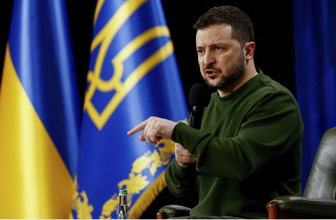 Zelenski Ukraynada seçki keçirilməsi ideyasını sərt tənqid edib