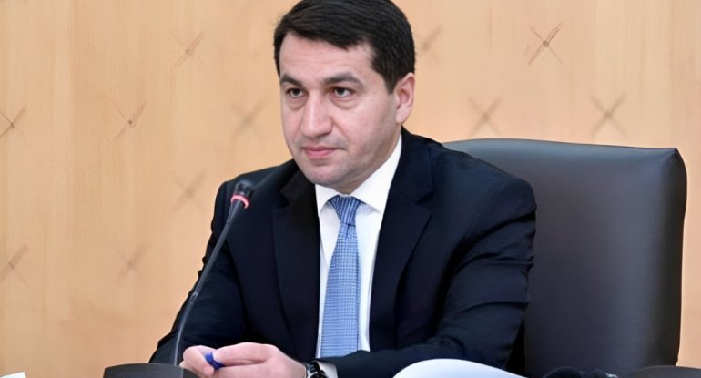 Hikmət Hacıyev Buxaradan paylaşım edib