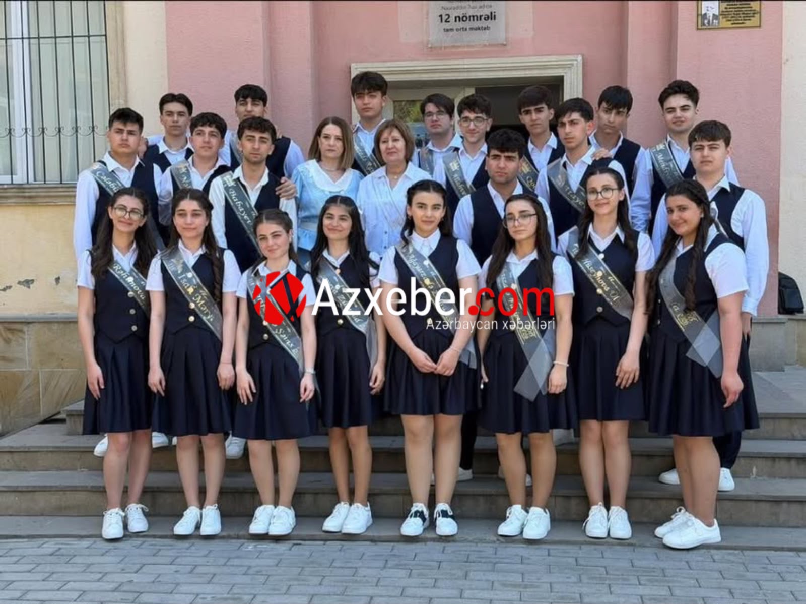 Sumqayıtda bir sinifdən 20 məzunun hamısı tələbə adını qazandı