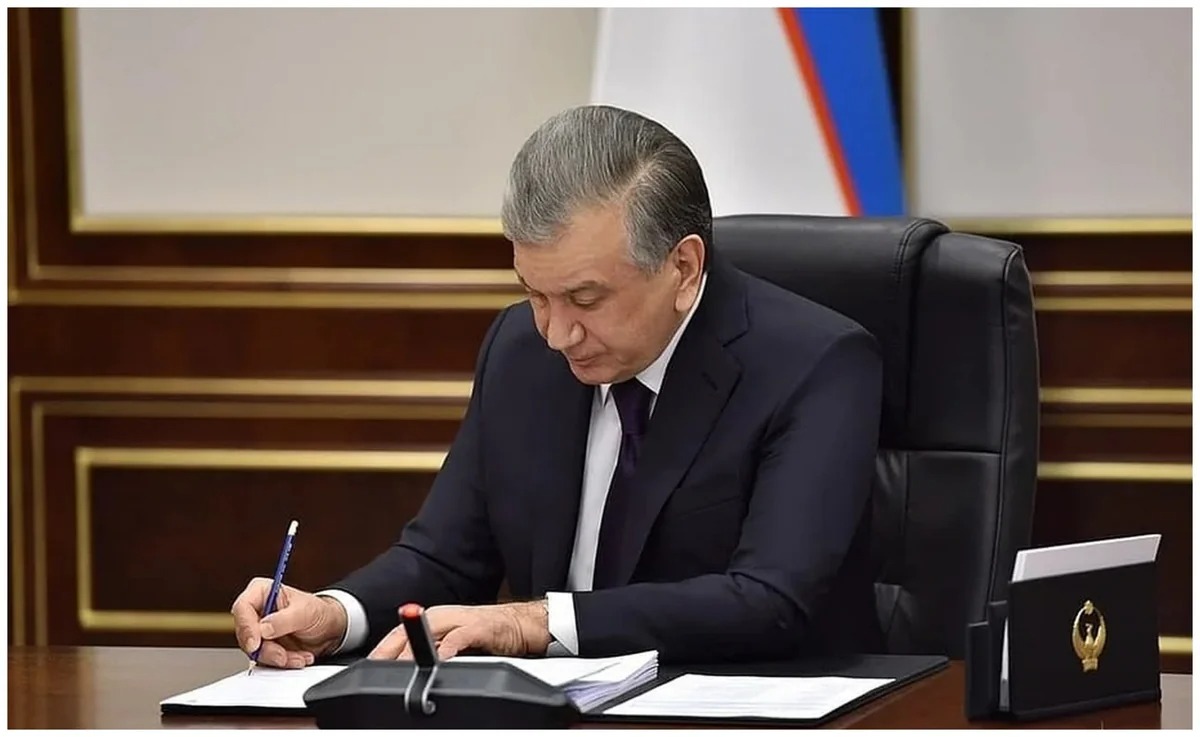 Şavkat Mirziyoyev 850-dən çox məhkumu əfv edib
