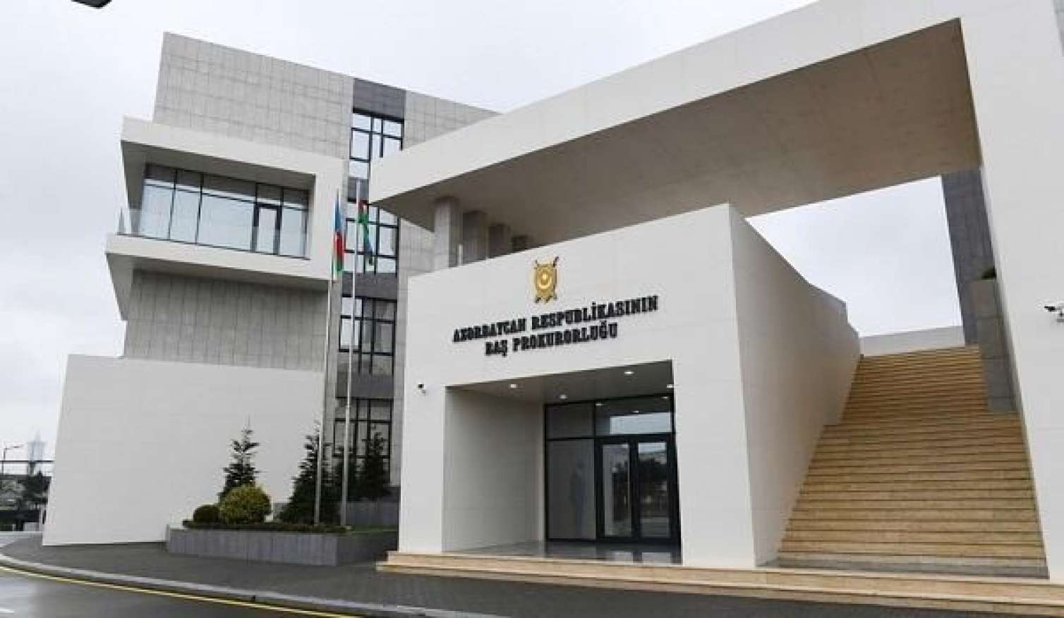 Məsciddə qanunsuz yenidənqurma işləri: Xəbərdarlıq...