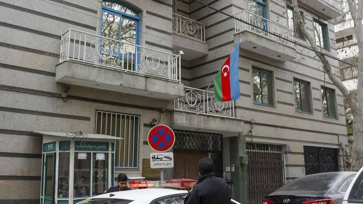 Azərbaycanın İrandakı səfirliyi ilə bağlı qərar verildi