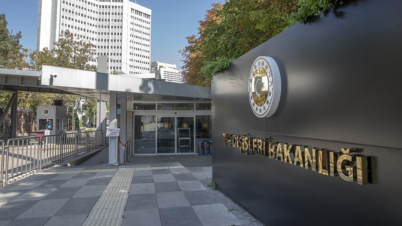 Ukrayna səfiri Türkiyə gəmisinin vurulması ilə əlaqədar XİN-ə çağırılıb