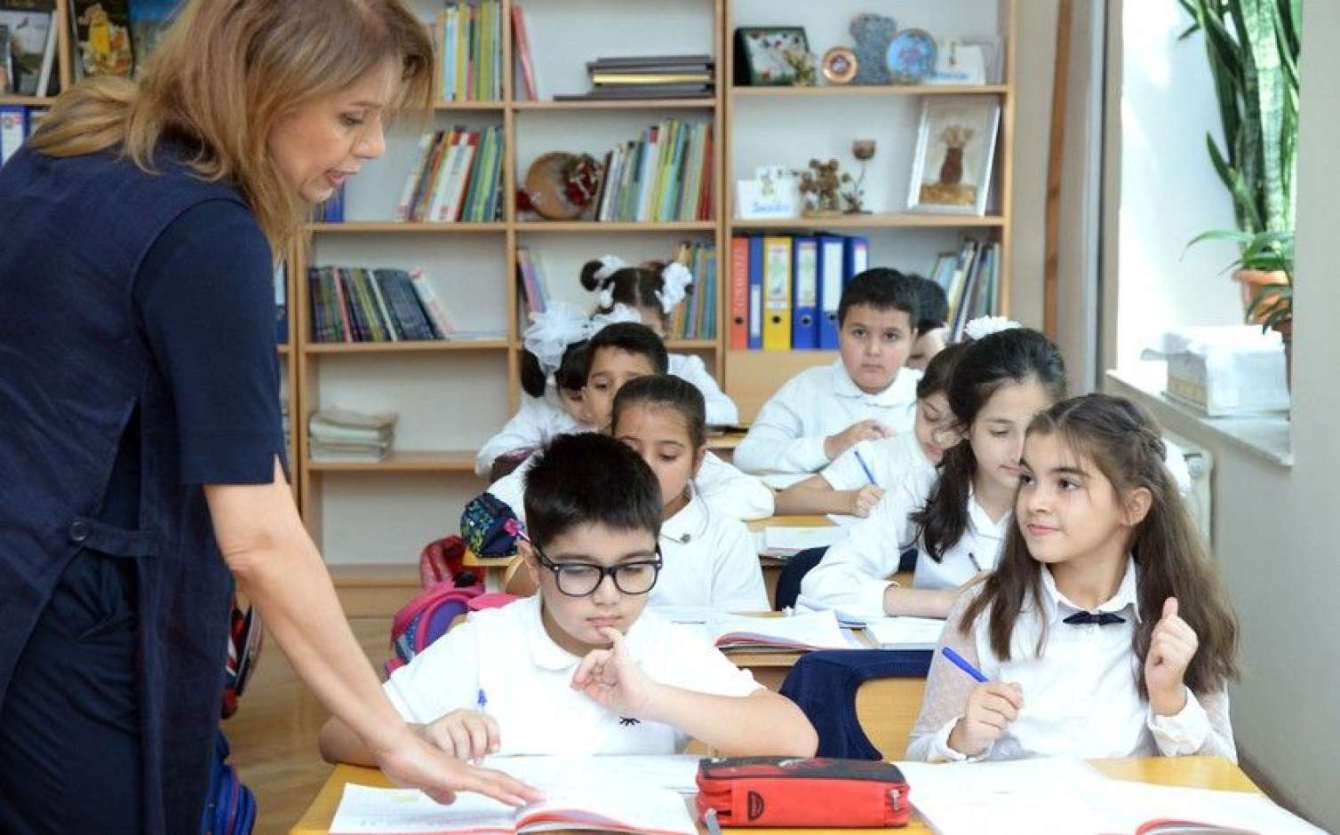 Bu müəllimlərin maaşı artırılacaq