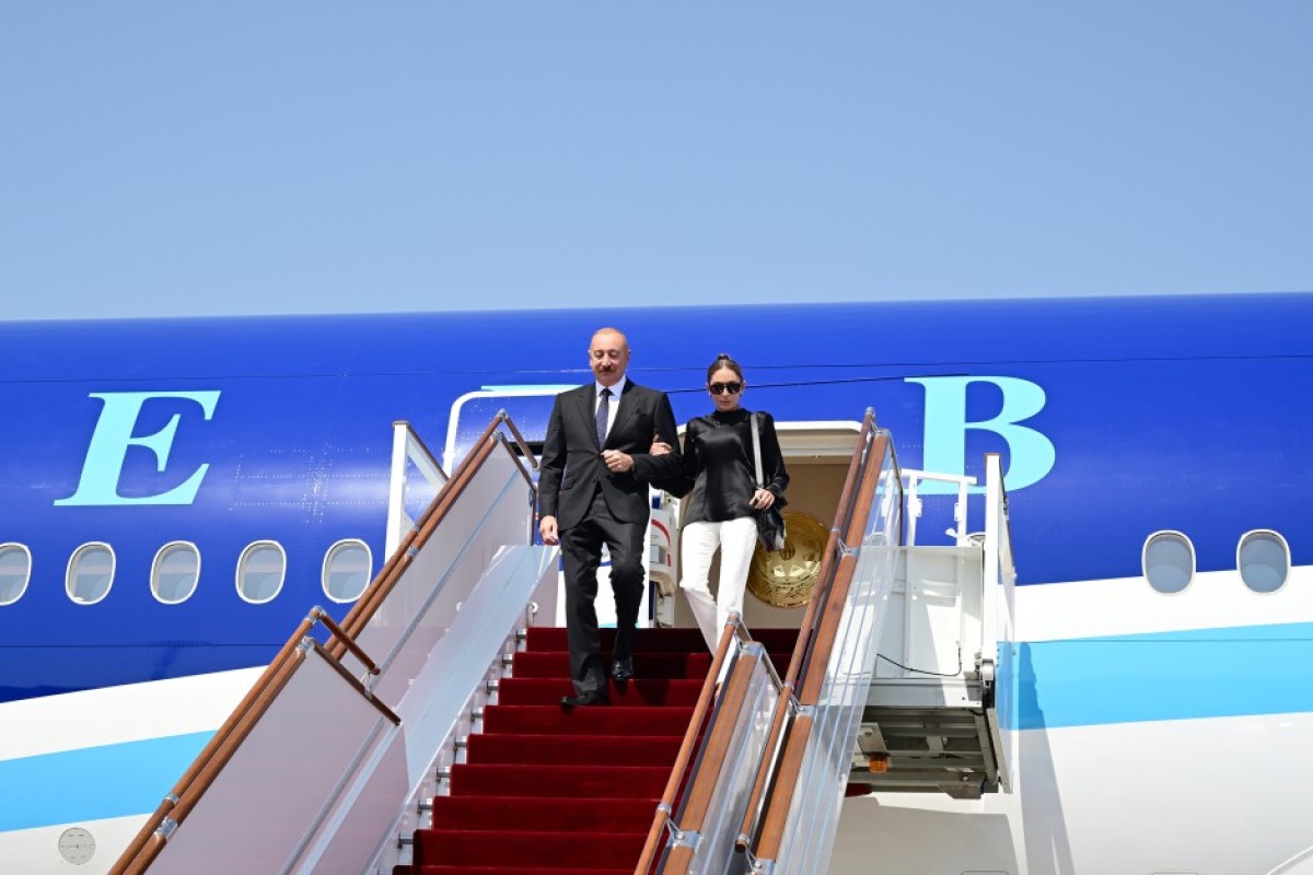 Prezident Qırğızıstana işgüzar səfərə gəlib - FOTOLAR